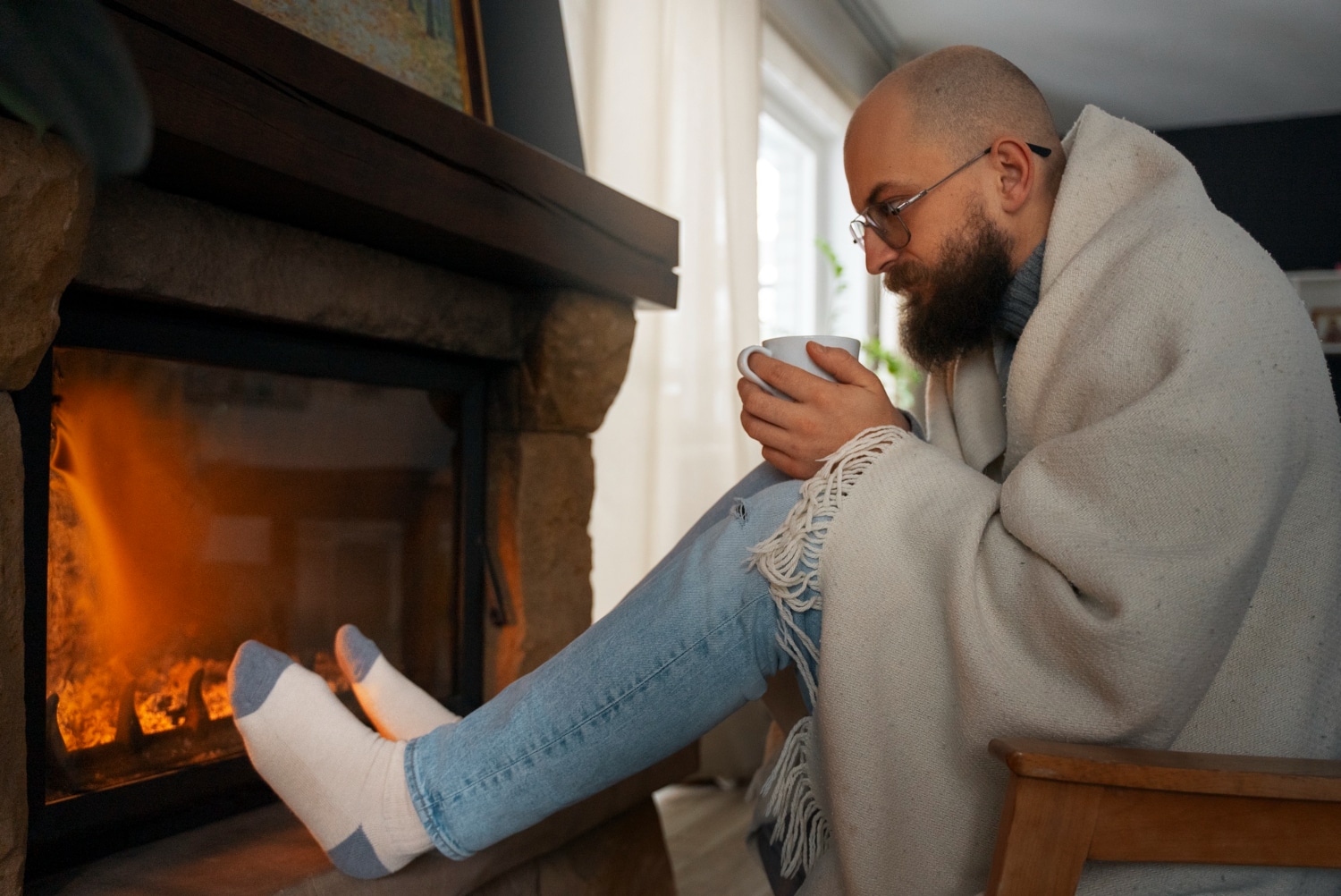 Dette enkle trick til rengøring af brændeovnsruden vil ændre din aftenhygge for altid!